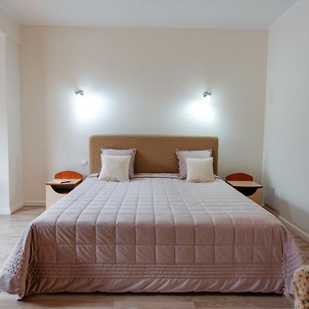 Villa Arus Chisinau Luaran gambar