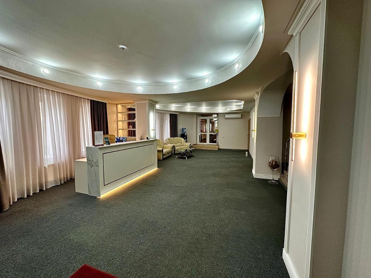 Villa Arus Chisinau Luaran gambar